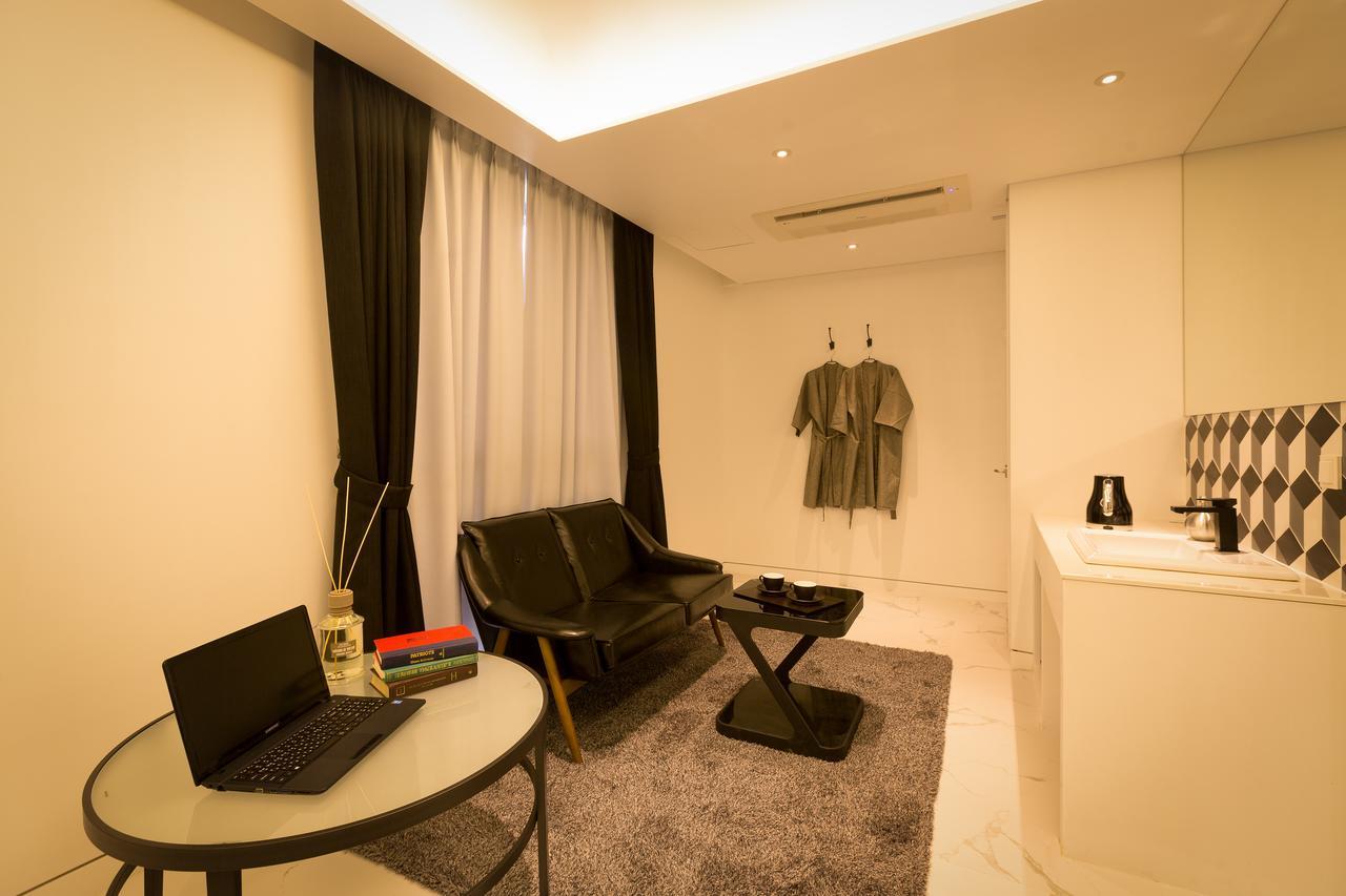Trang Blue Hotel Seoul Exterior foto