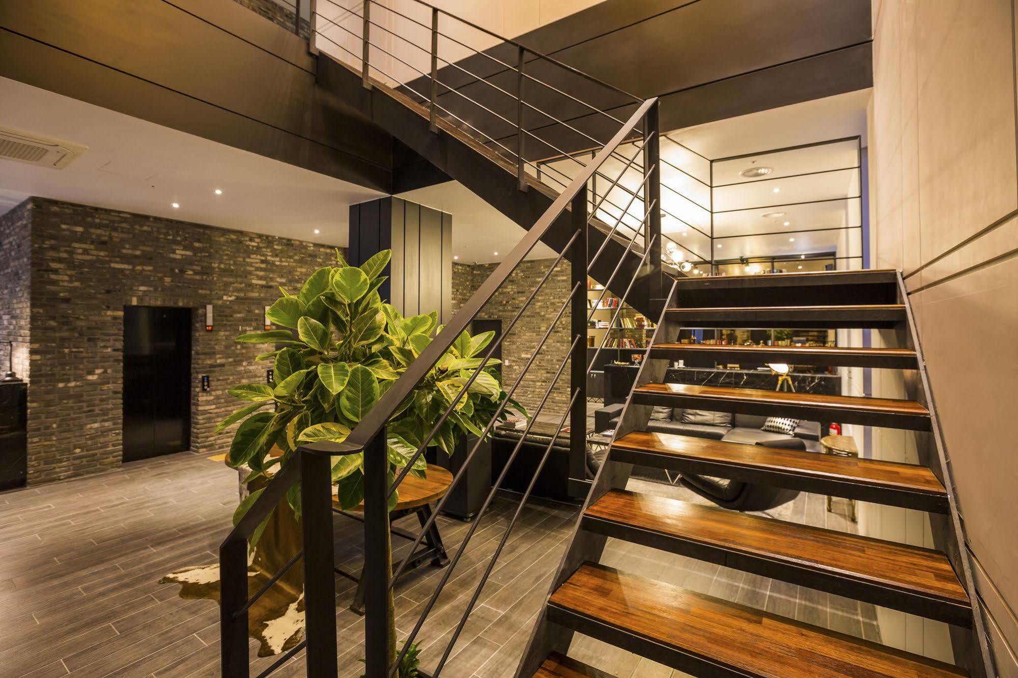 Trang Blue Hotel Seoul Exterior foto