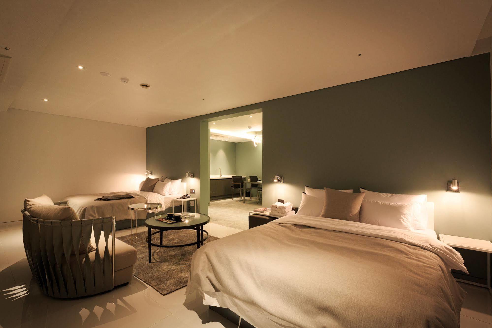 Trang Blue Hotel Seoul Exterior foto